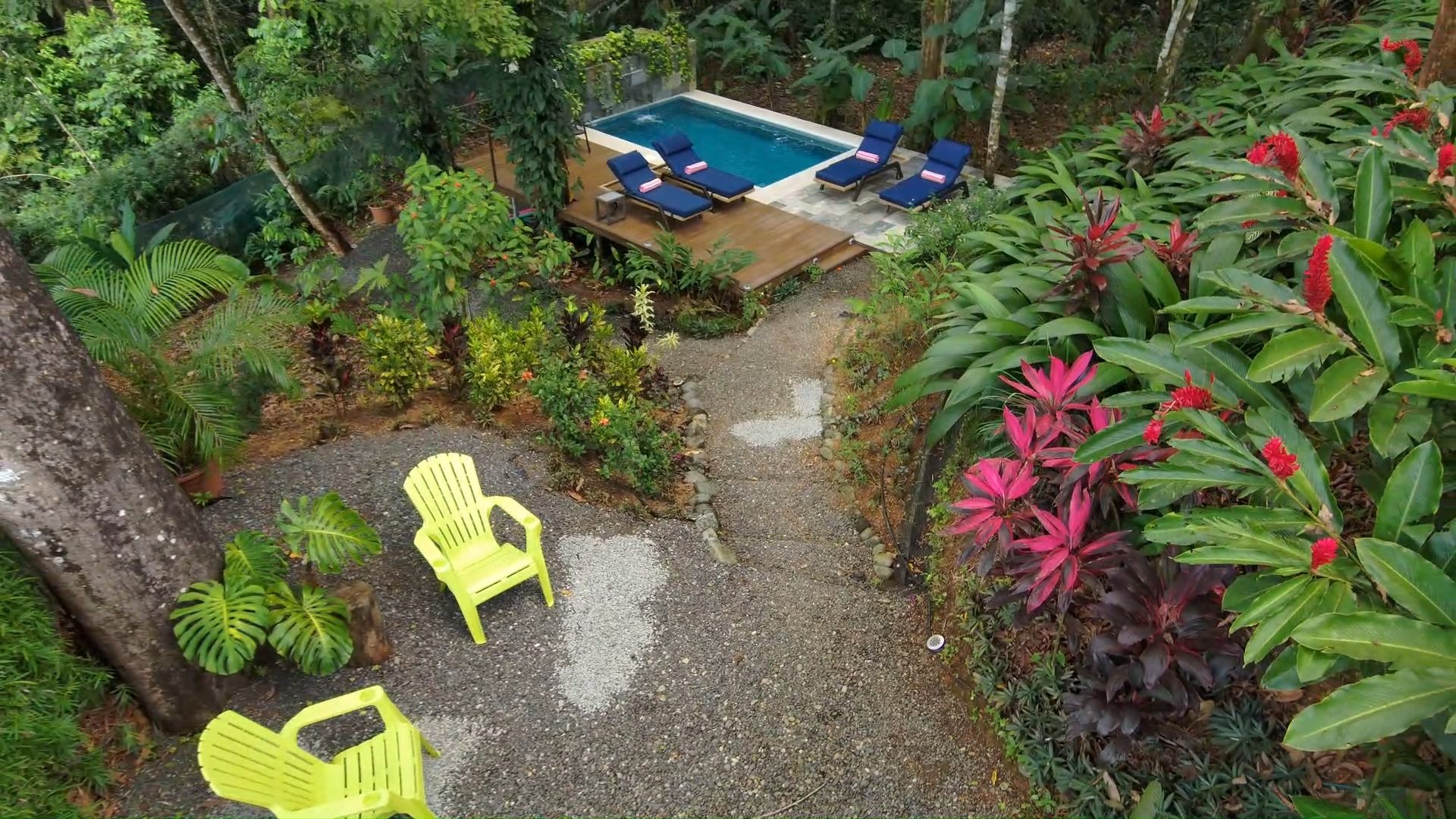 Shallow lounging step inside the Casa Aluem pool